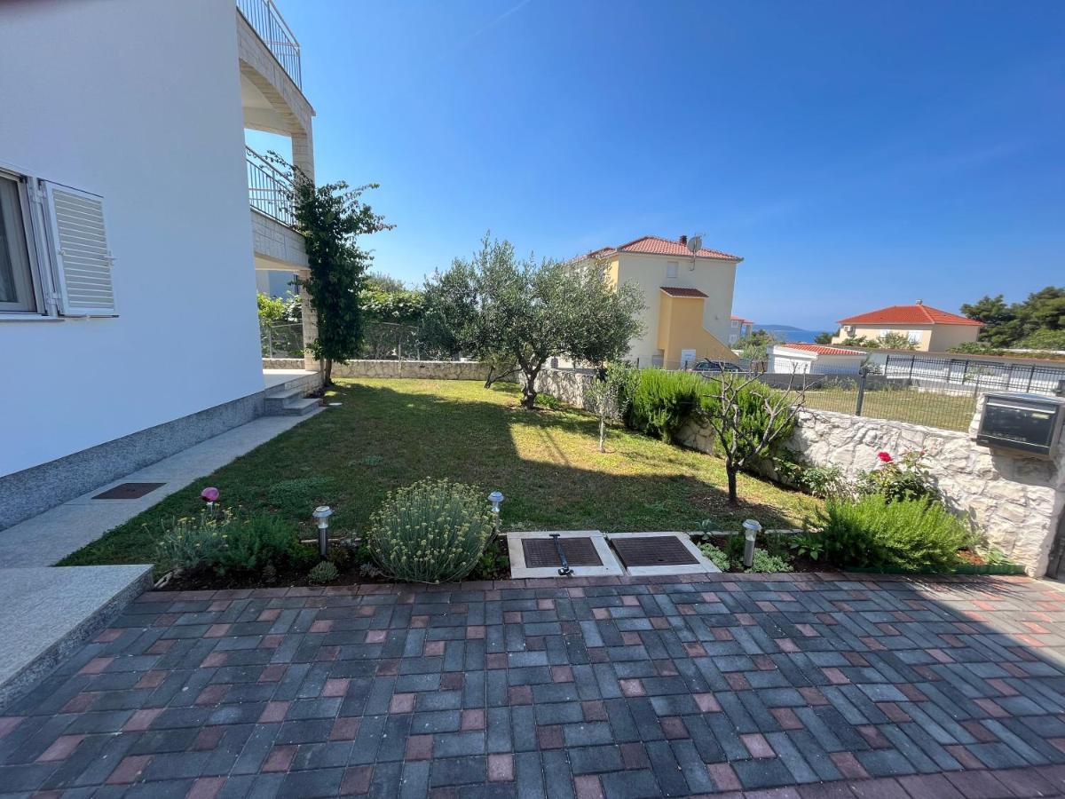 טרוגיר Apartmani Emil מראה חיצוני תמונה