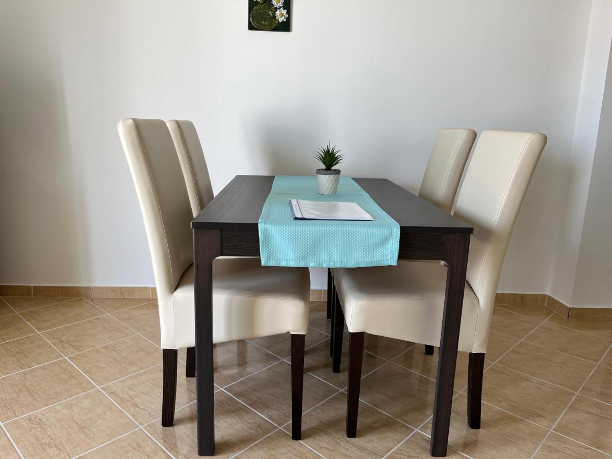 טרוגיר Apartmani Emil מראה חיצוני תמונה